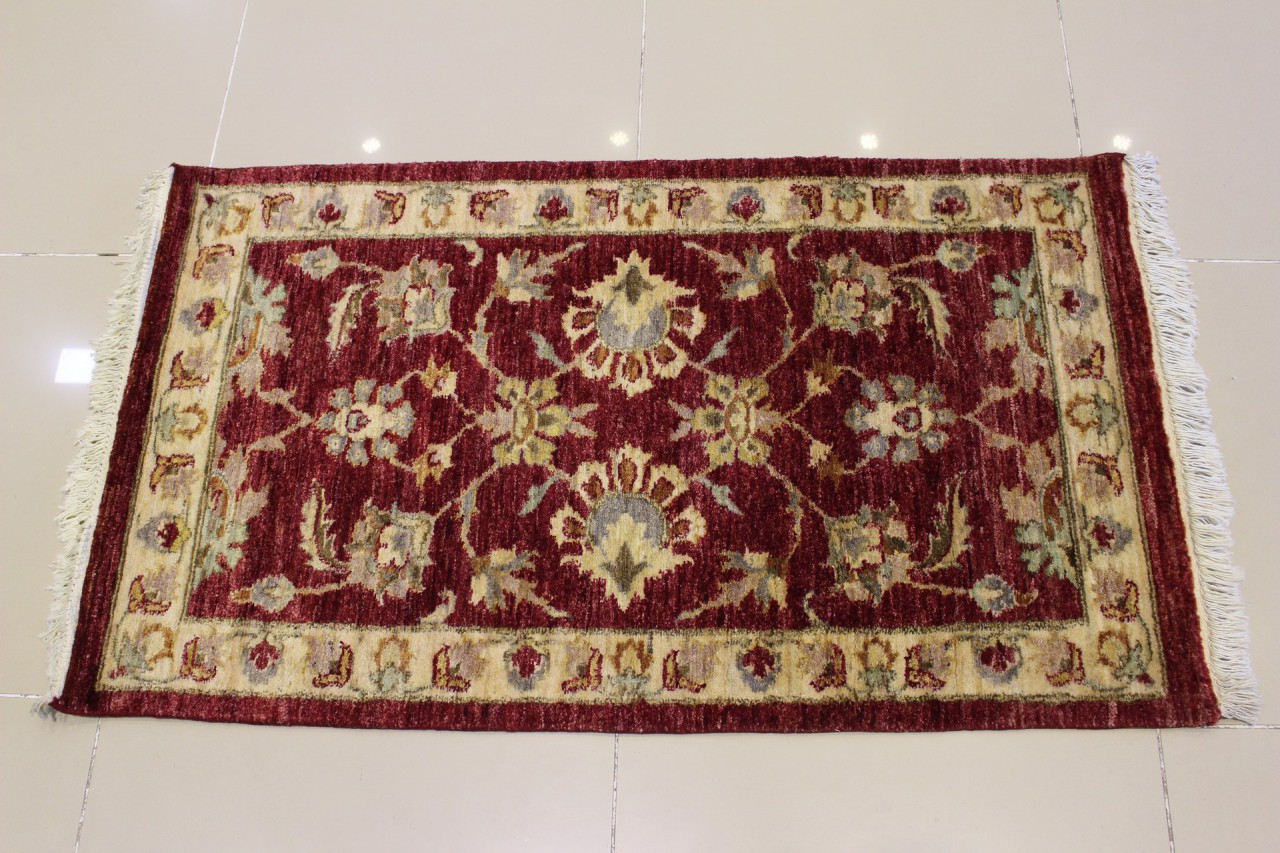 a 2.5x4 Rectangular Rug 100% Original Hand-Knotted in Ivory,Reddish Brown,Beige Colors RugsTC 2'6 x 4'3 Pak Persian Area Rug with Silk & Wool Pile Floral Design 