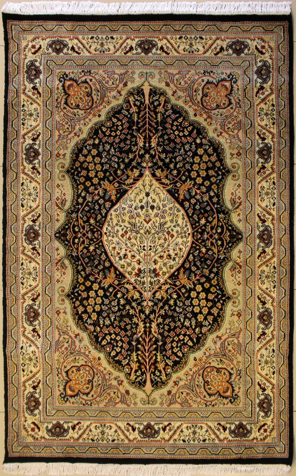 a 4x6 Rectangular Double Knot Rug RugsTC 4'1 x 6'2 Pak Persian Area Rug with Wool Pile Floral Design 100% Original Hand-Knotted in Blue,Reddish Brown,Beige Colors